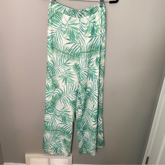 NWOT Fashion Nova Two Piece Set (medium) - Picture 2 of 6